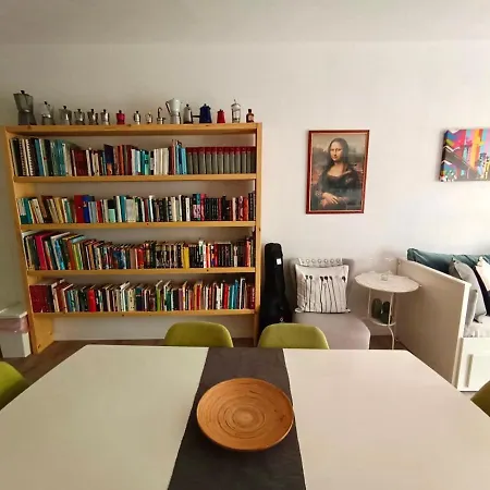 Indipendente Nel Centro Di